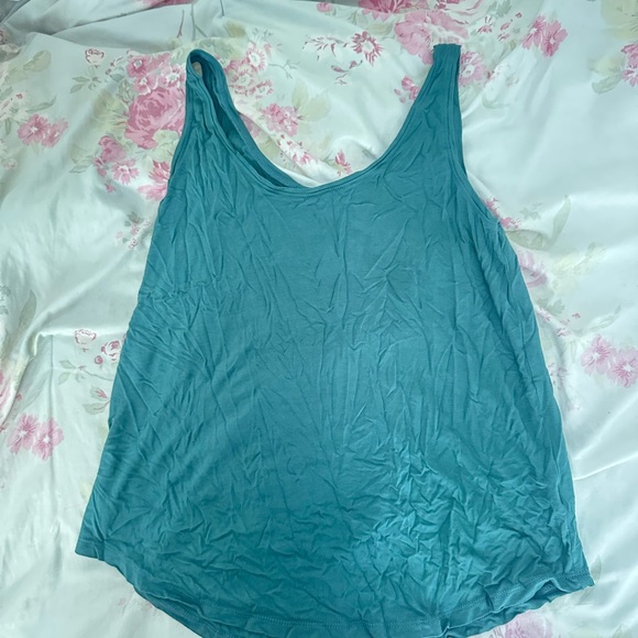 Colorful Tank and Tee Collection - Picture 4 of 7